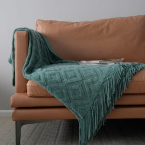Knitted Bed Tail Towel - Image 5