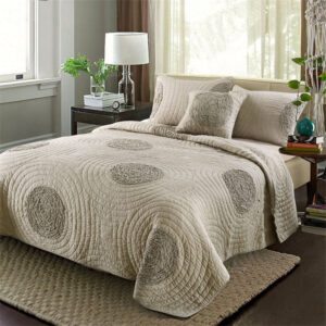 Embroidered quilted quilt - Image 9